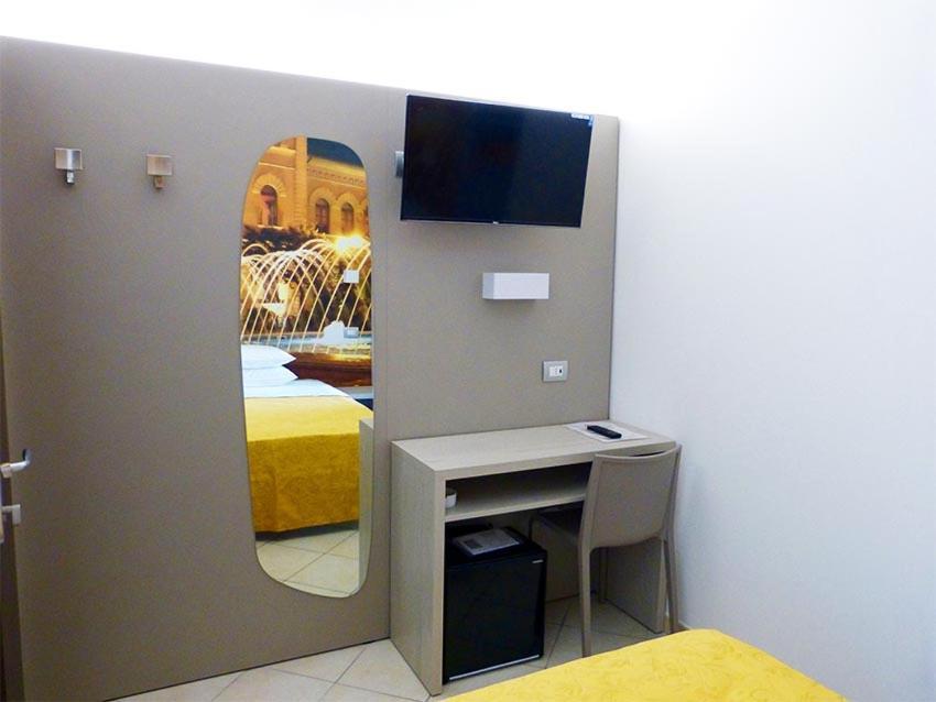 קאטוליקה Hotel D'Annunzio מראה חיצוני תמונה